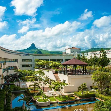 Howard Beach Resort Kenting Exterior photo View of the campus