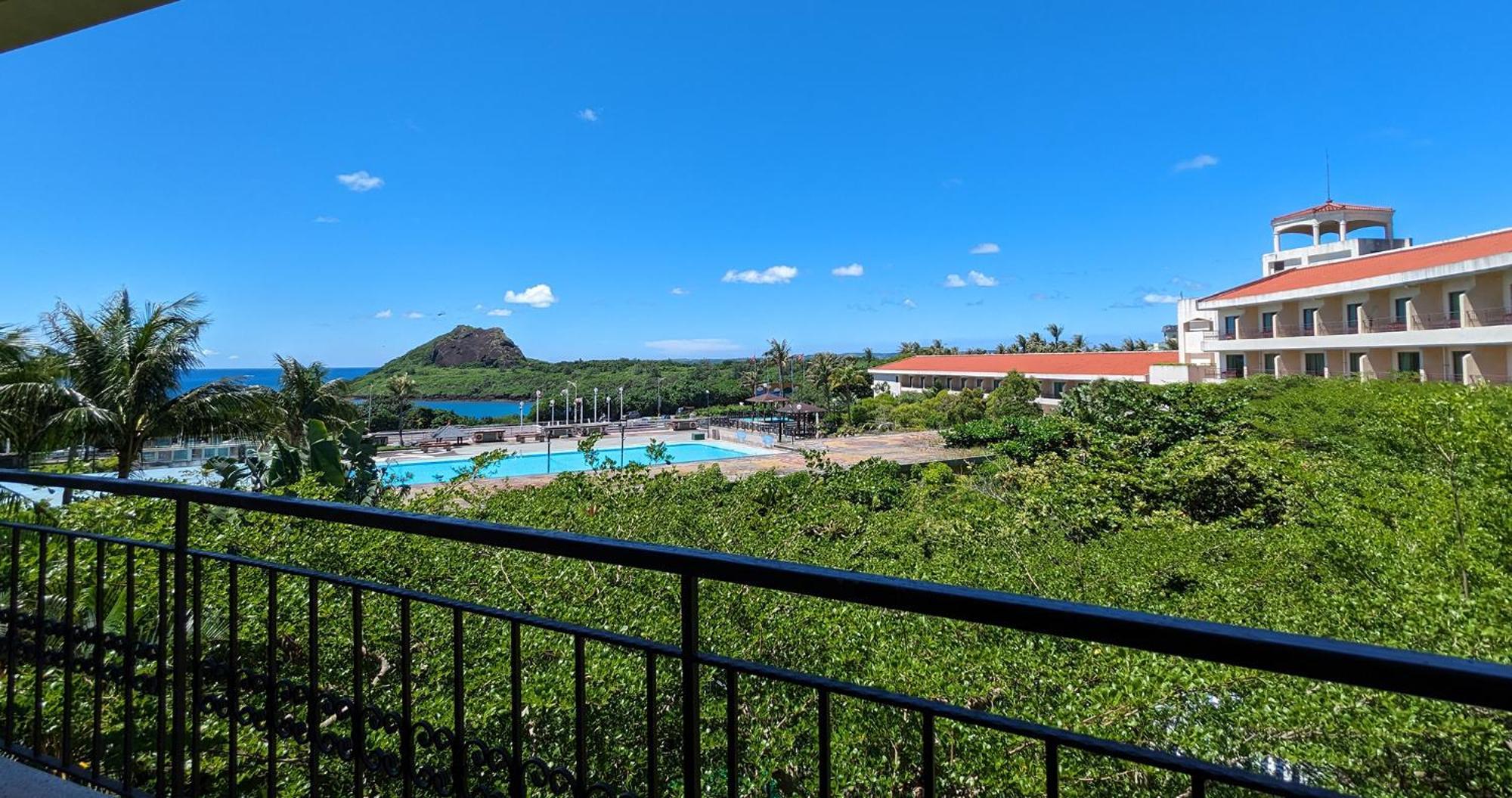 Howard Beach Resort Kenting Exterior photo View of the resort