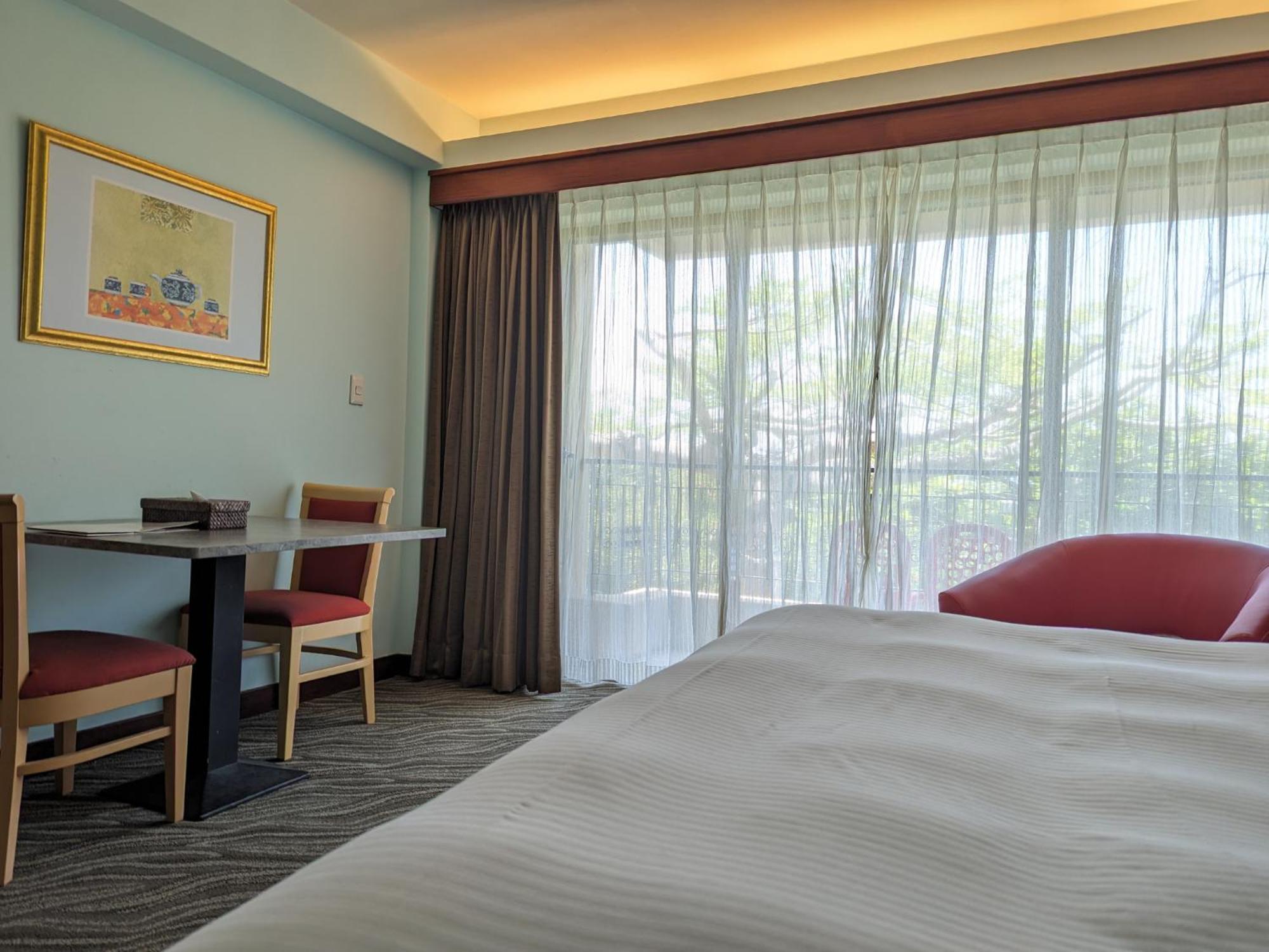 Howard Beach Resort Kenting Exterior photo A room at the hotel