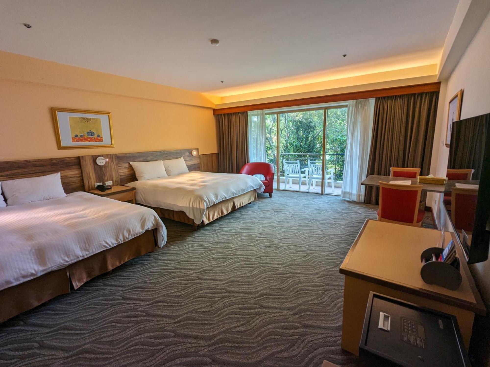 Howard Beach Resort Kenting Exterior photo Deluxe Room