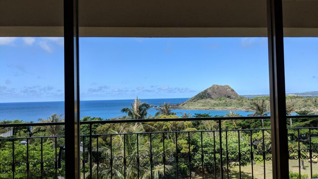Howard Beach Resort Kenting Exterior photo View of the bay from the hotel